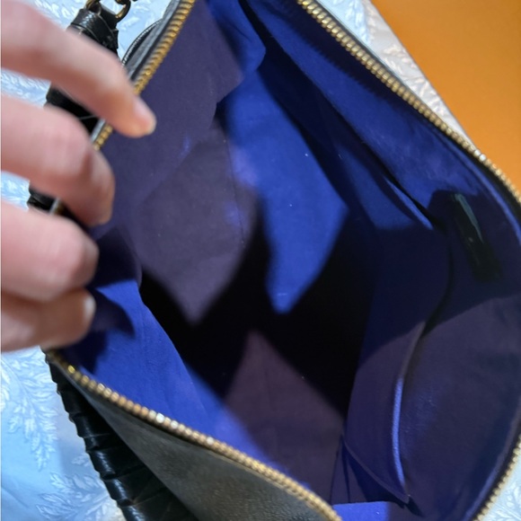 Louis Vuitton Black Monogram Shoulder Bag - Picture 5 of 6